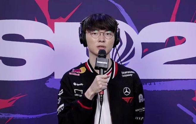 Faker重返赛场，反败为胜首场状态出色，TES观众沸腾！